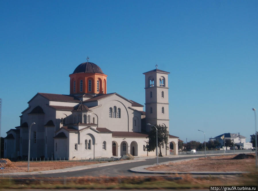 Храмы у дороги Кипр