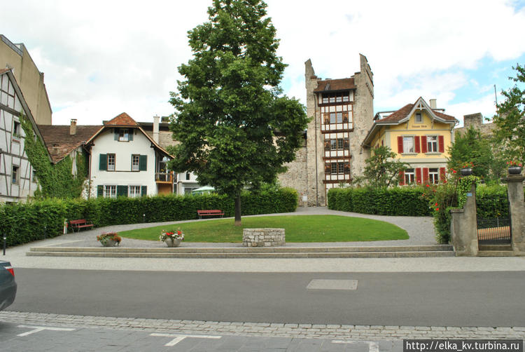 улица Berntorgasse и башн