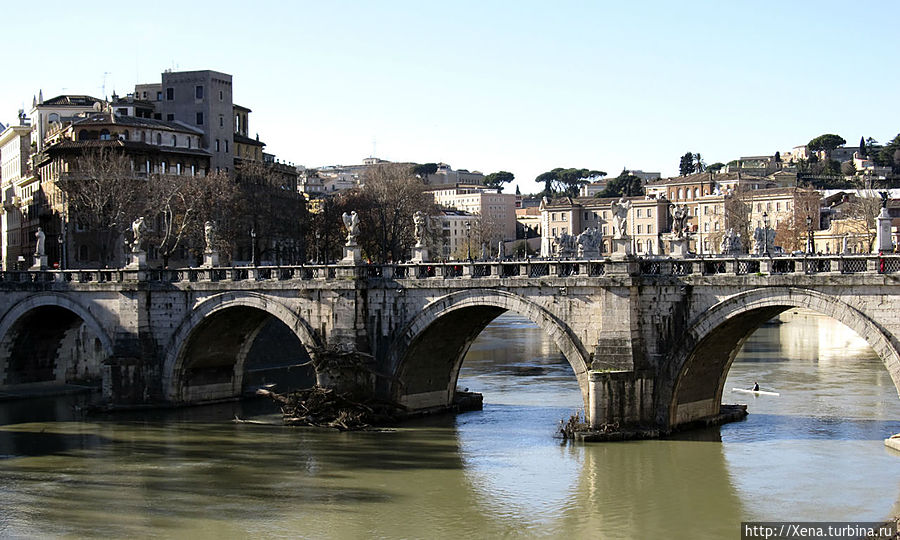 Мост Св. Ангела через Тибр Рим, Италия
