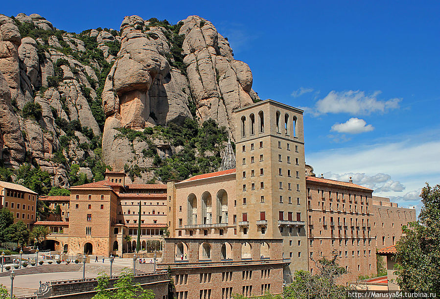 сам монастырь Монастырь Монтсеррат, Испания