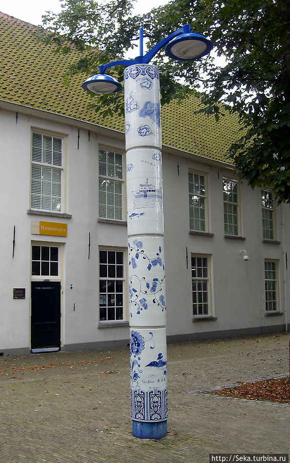 Бело-синий фонарь Делфт, Нидерланды