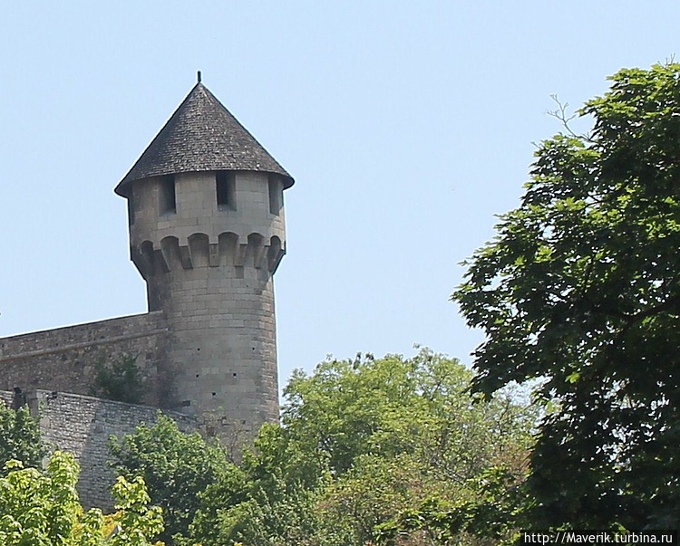 Башня Бузогань (Булава). Башня Бузогань (Булава).