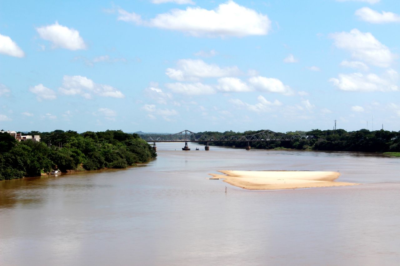Набережная реки Парнаиба Тимон, Бразилия