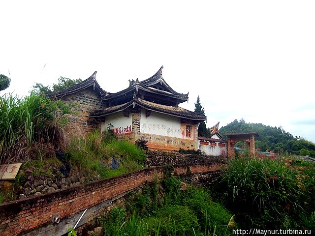 Тулоу —  земляные дома — крепости Китай