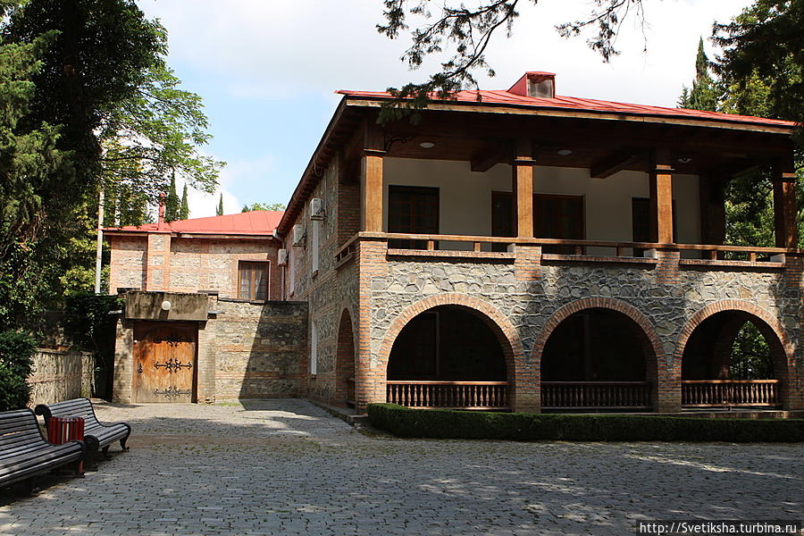 На территории дворца Чавчавадзе Кахетия, Грузия