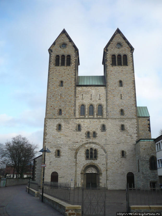 Абдингофская церковь Св. Петра и Павла Падерборн, Германия