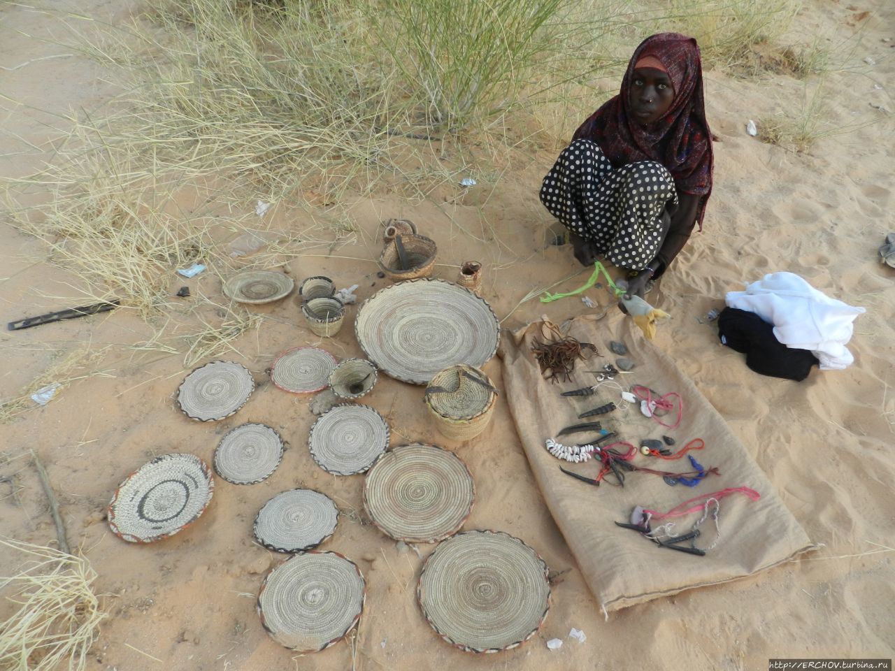 Чад. Ч-8. Гельта Башекале. Арки: Алоба и Слон. Пещера Теркей Горное плато Эннеди, Чад Чад. Ч-8. Гельта Башекале. Арки: Алоба и Слон. Пещера Теркей Горное плато Эннеди, Чад