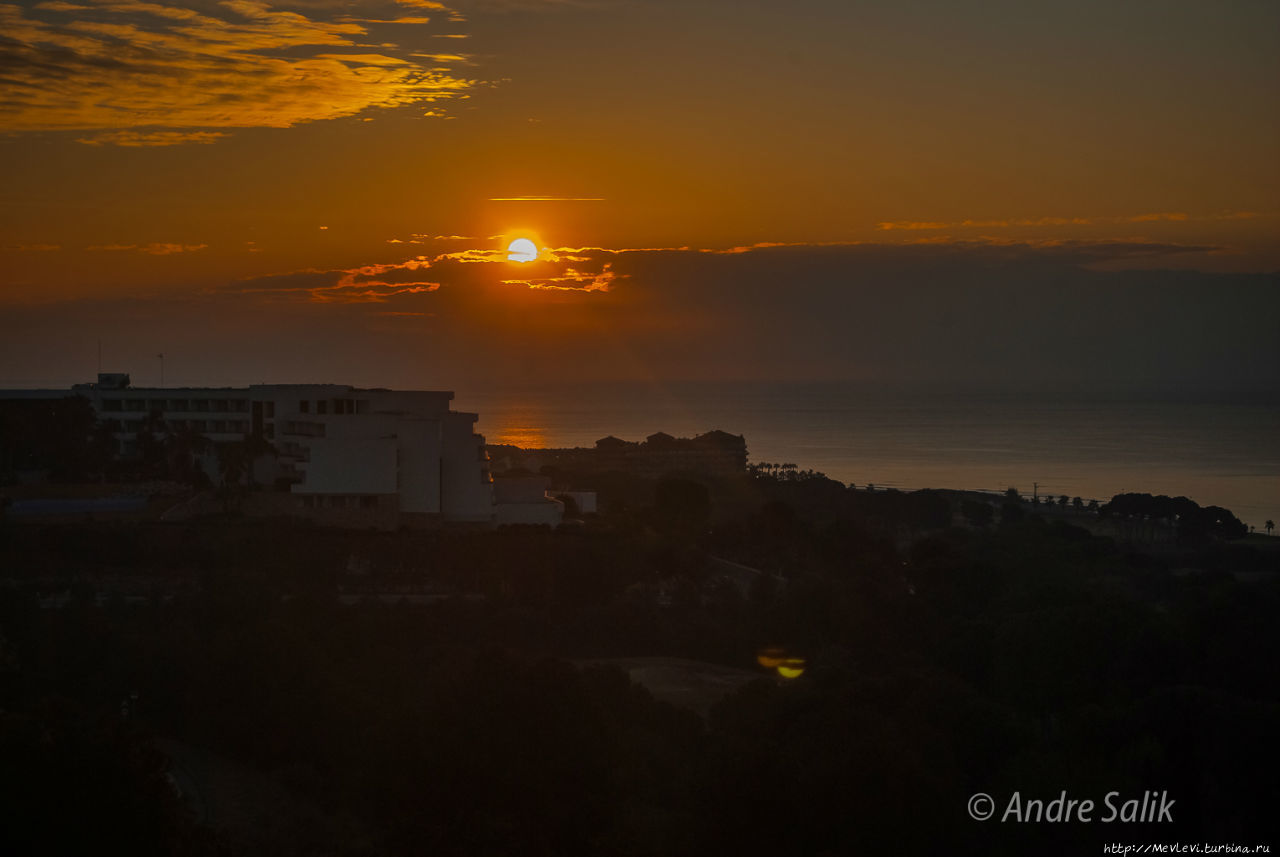 Февральское утро на Средиземном Ситжес, Испания