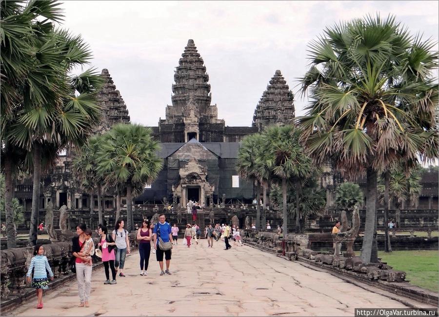 Ангкор Ват — восьмое чудо света Провинция Сиемреап, Камбоджа