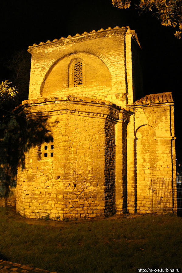 Средневековая Пула Пула, Хорватия Средневековая Пула Пула, Хорватия