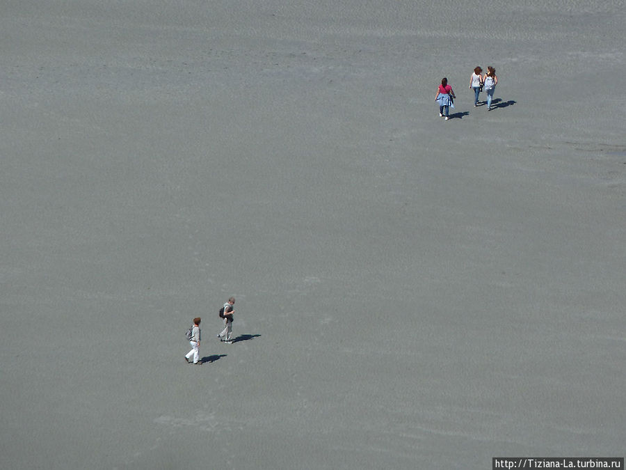 Шагают по дну моря Ренн, Франция