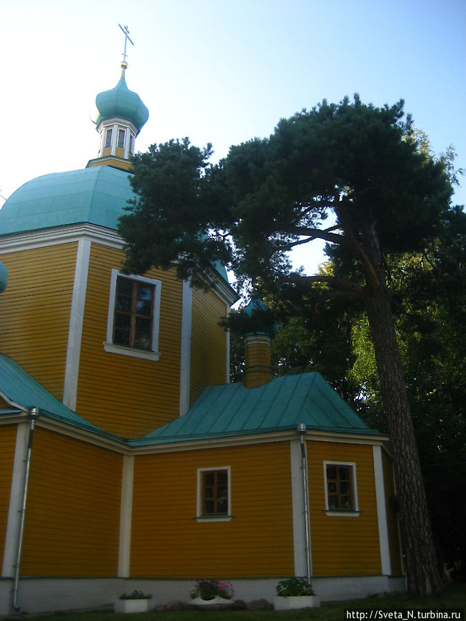 Церковь Дмитрия Солунского Деденево, Россия