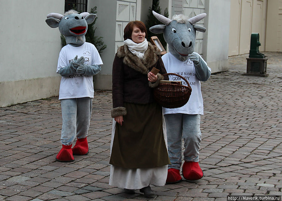 Познань — прогулка по Рыночной площади Познань, Польша Познань — прогулка по Рыночной площади Познань, Польша