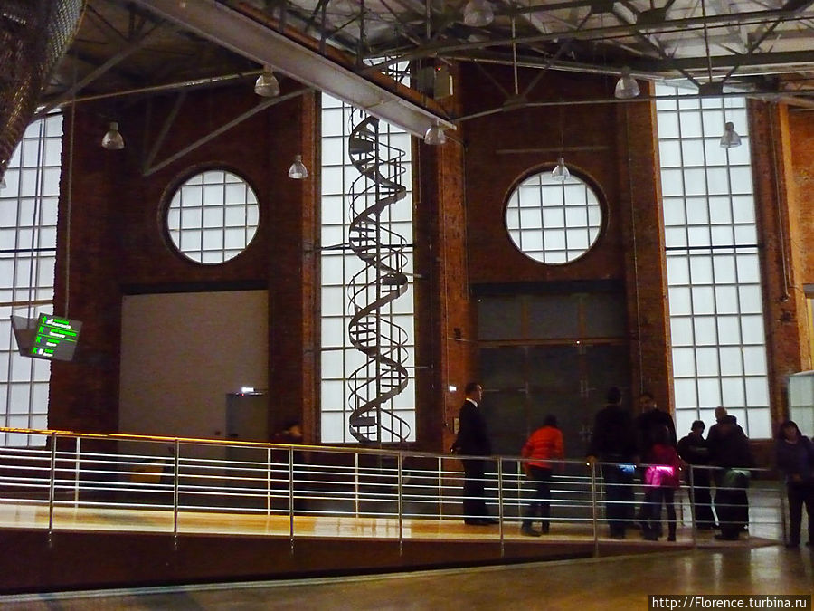 Бахметьевский гараж — памятник конструктивизма. Бахметьевский гараж — памятник конструктивизма.