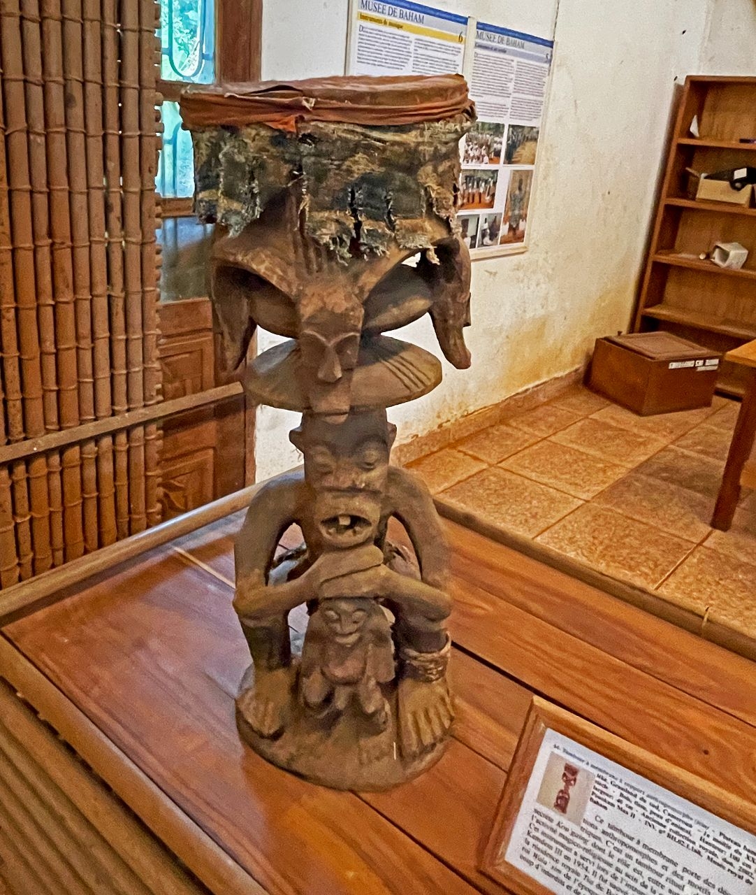 Музей Бахама Бахам, Камерун