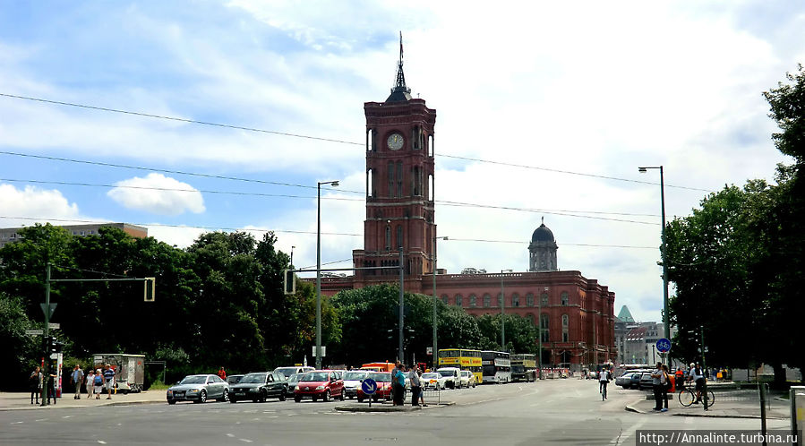 Ратуша Ратуша