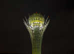 Знаменитый Байтерек — символ республики Казахстан. В народе называется Чупа-чупс.