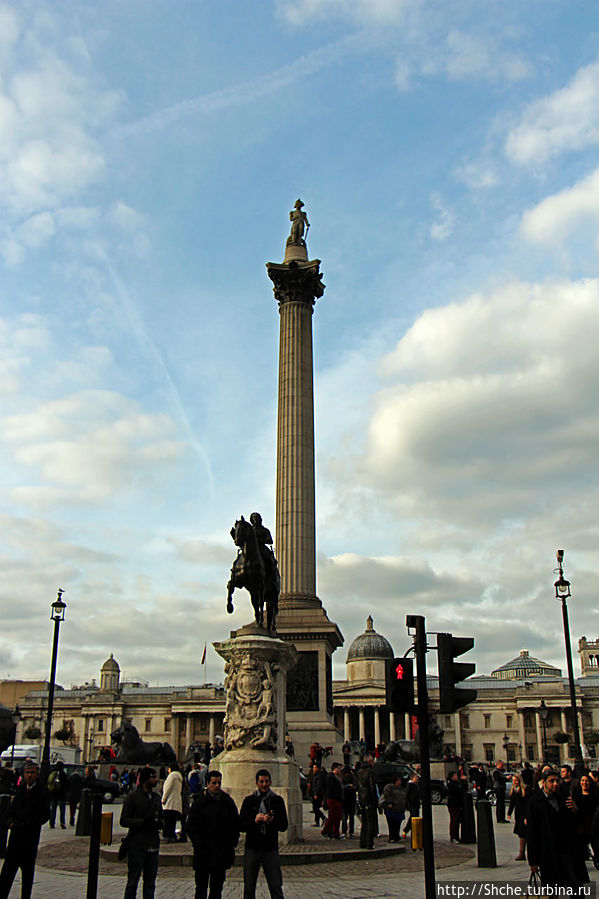 Трафальгарская площадь  и колонна Нельсона Лондон, Великобритания