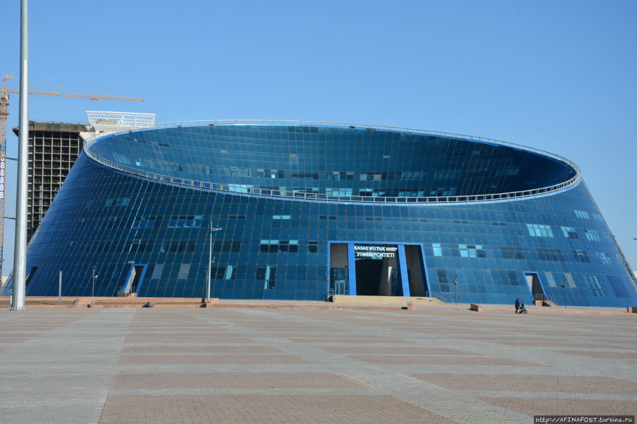 Дворец мира и согласия Астана, Казахстан