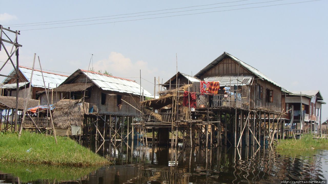 Интха — сыновья озера Озеро Инле, Мьянма Интха — сыновья озера Озеро Инле, Мьянма