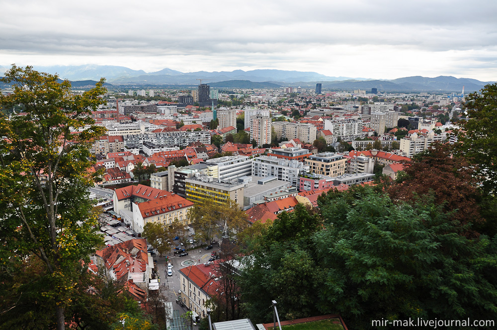 Любляна, буквально с первых минут, влюбляет в себя раз и навсегда, поэтому, для меня вполне очевидно от какого слова произошло название этого города. Любляна, Словения