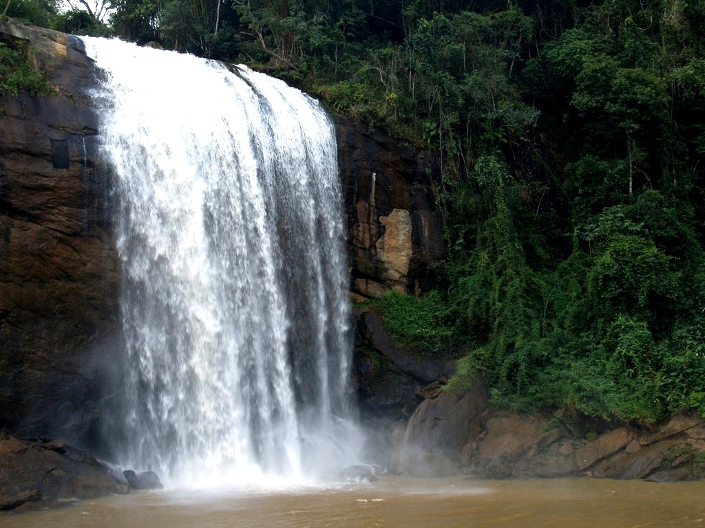 Большой водопад Лагоиньи / Cachoeira Grande da Lagoinha