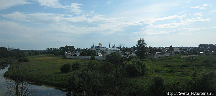 Вид на Покровский монасты