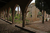 Древний монастырь в Напе