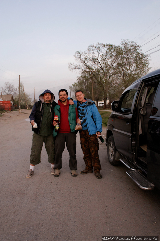 Андрей Алмазов с пацанами в Киргизии Иссык-Кульская область, Киргизия