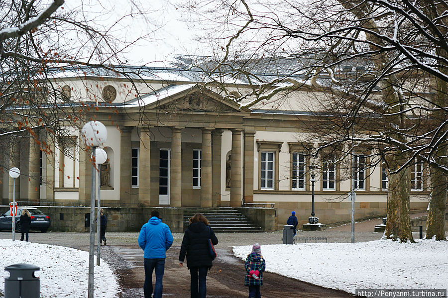 Восточный фасад Восточный фасад