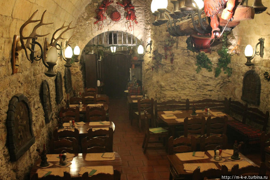 Ресторан Красный дьявол Будапешт, Венгрия