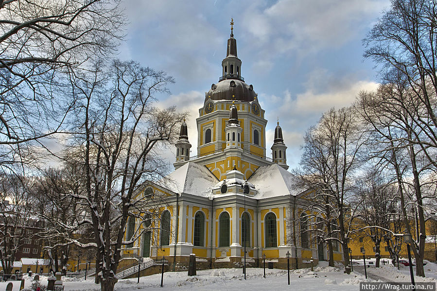 Неподалёку и другая , на мой взгляд более красивая церковь Катарины. Неподалёку и другая , на мой взгляд более красивая церковь Катарины.