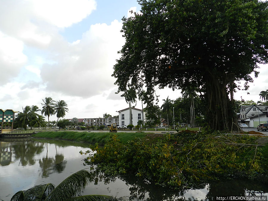 Дальние страны. Часть 27. Прогулка по городу Парамарибо, Суринам