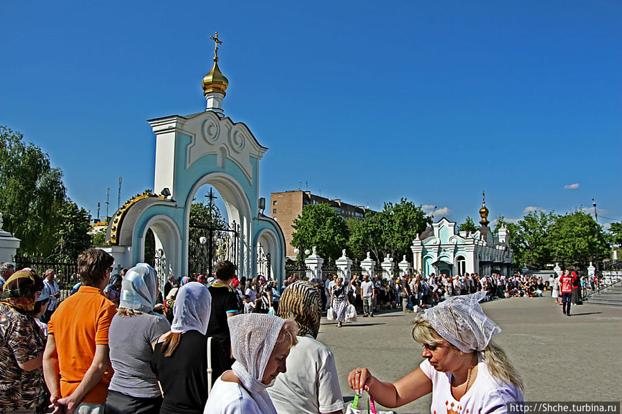 Суббота, время святить паски Харьков, Украина
