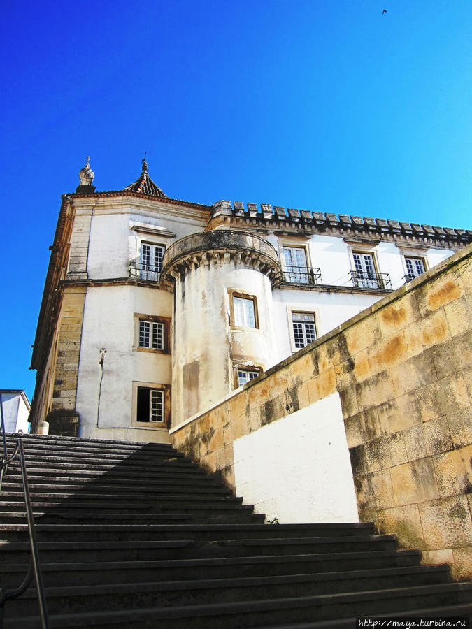 лестница Се-Велья Коимбра, Португалия