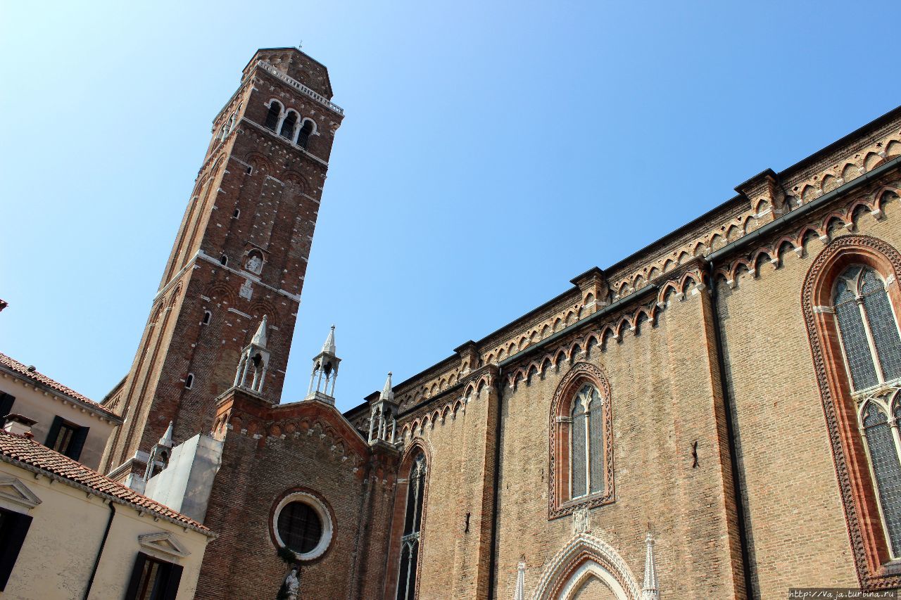 Собор Санта- Мария-Глориоза-деи-Фрари. Вторая часть Венеция, Италия