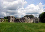 руины старинного монастыря