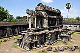 Местами храм восстанавливают и реставрируют, а некоторые его части имеют практически первоначальный вид.