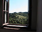 Вид из окна замка в скале.Словения.