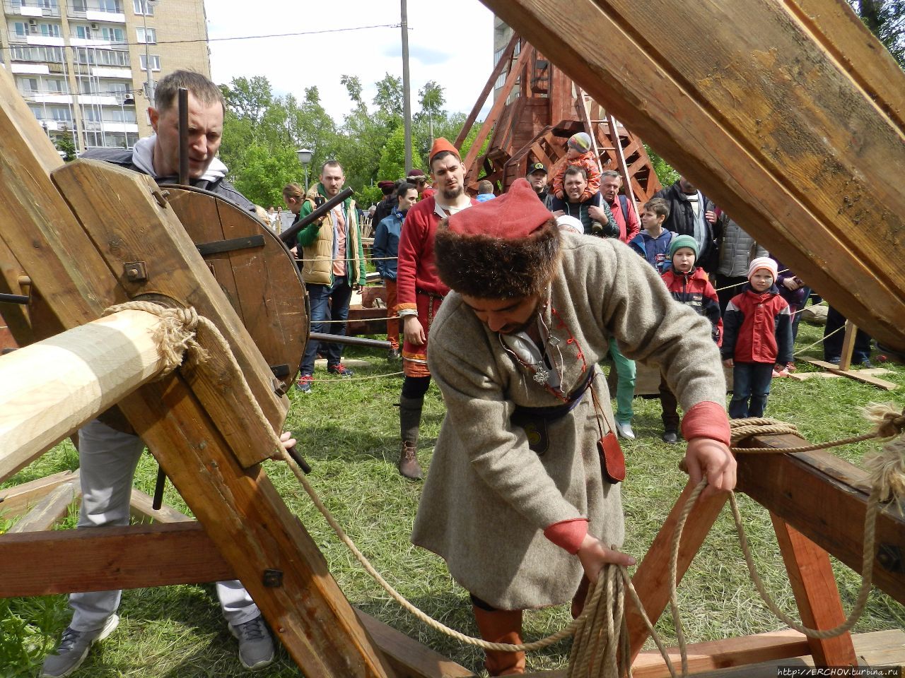 Времена и эпохи. Осадные орудия средневековья Москва, Россия