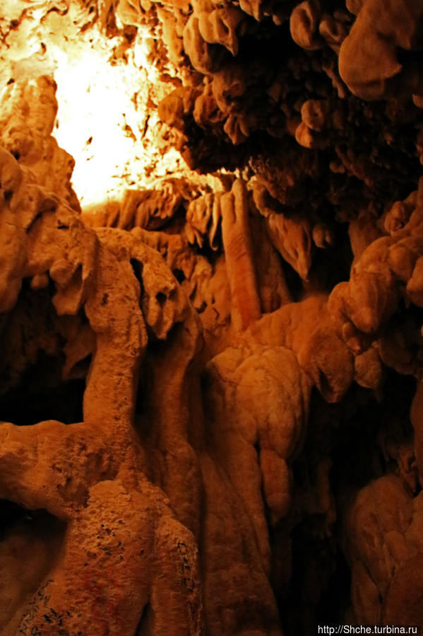 Компактная и неожиданная пещера Kattarаkton Эдесса, Греция