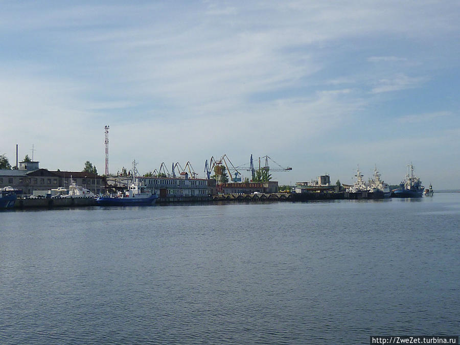 порт Высоцк (отсюда до базы отдыха 