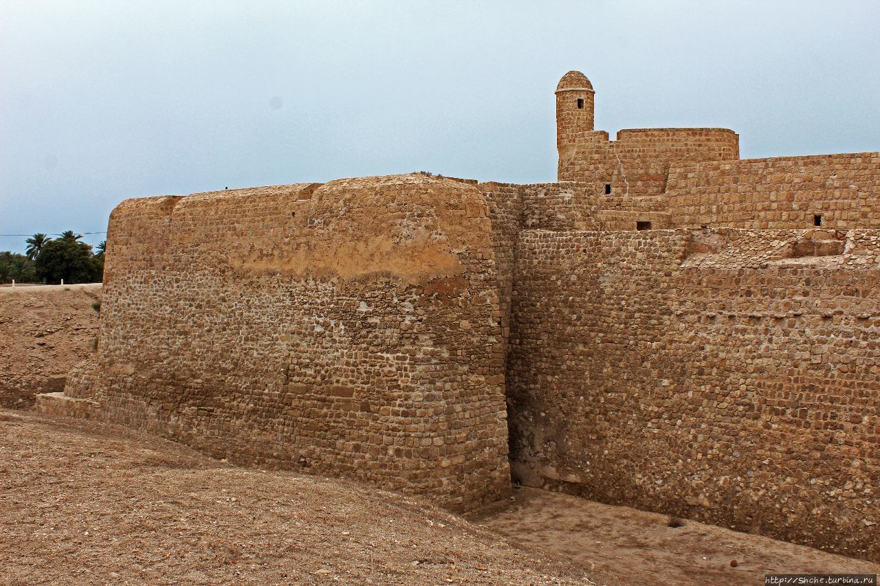 Калат-аль-Бахрейн (форт) Карбабад, Бахрейн