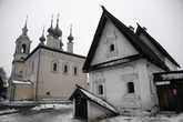 Симеоновская церковь, Смоленская церковь и старый посадский дом.