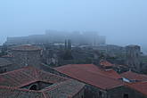 В тумане мавританская крепость Алькасаба — высшая точка города.