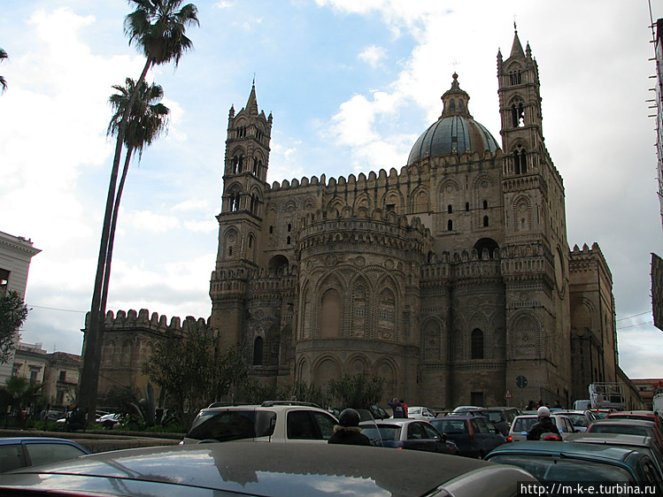 Восточный фасад Восточный фасад