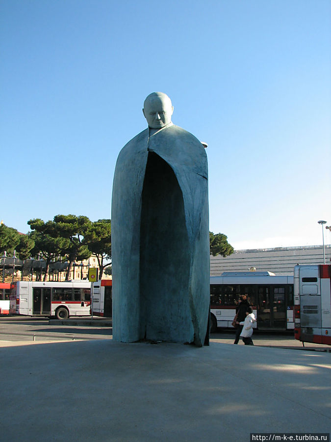 Памятник  Иоанна Павла II Рим, Италия
