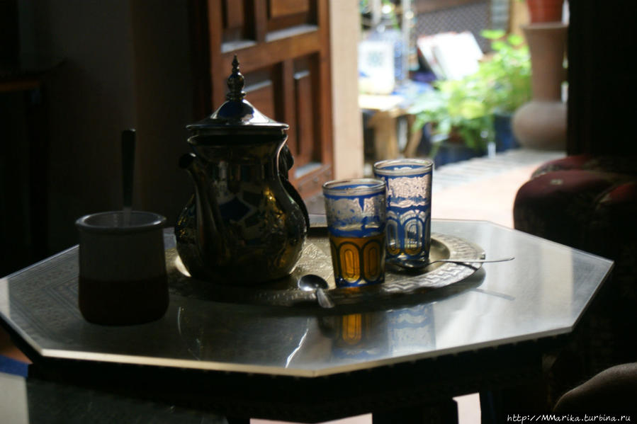 Салон чая / Salon de te