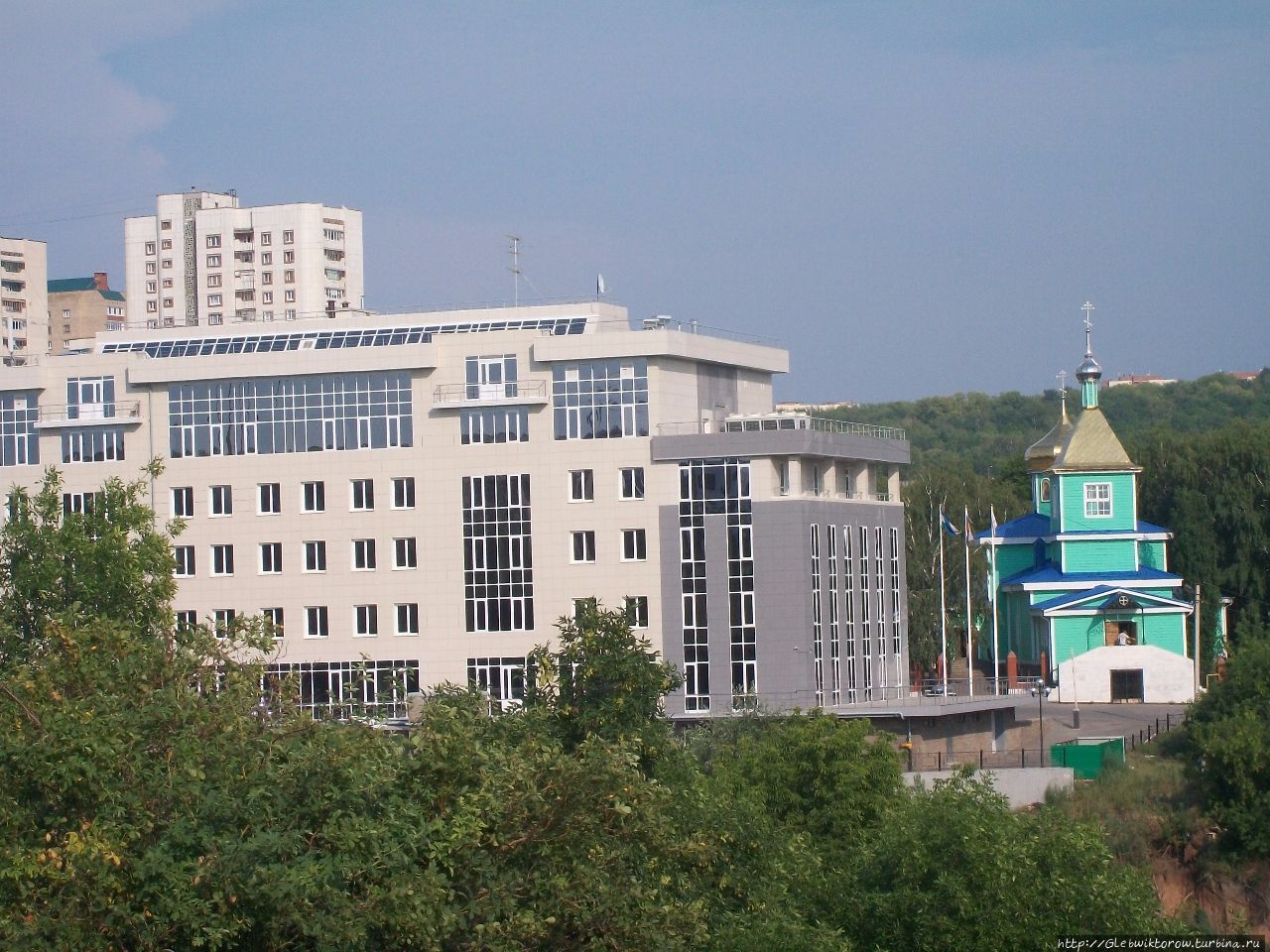 Прогулка к монументу дружбы Уфа, Россия Прогулка к монументу дружбы Уфа, Россия