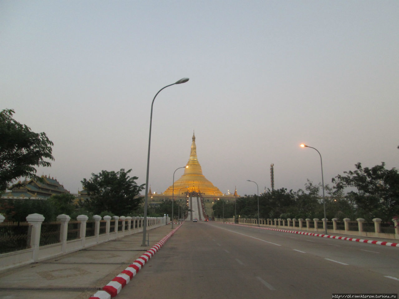 Короткий вечер в Нейпьидо Нейпьидо, Мьянма